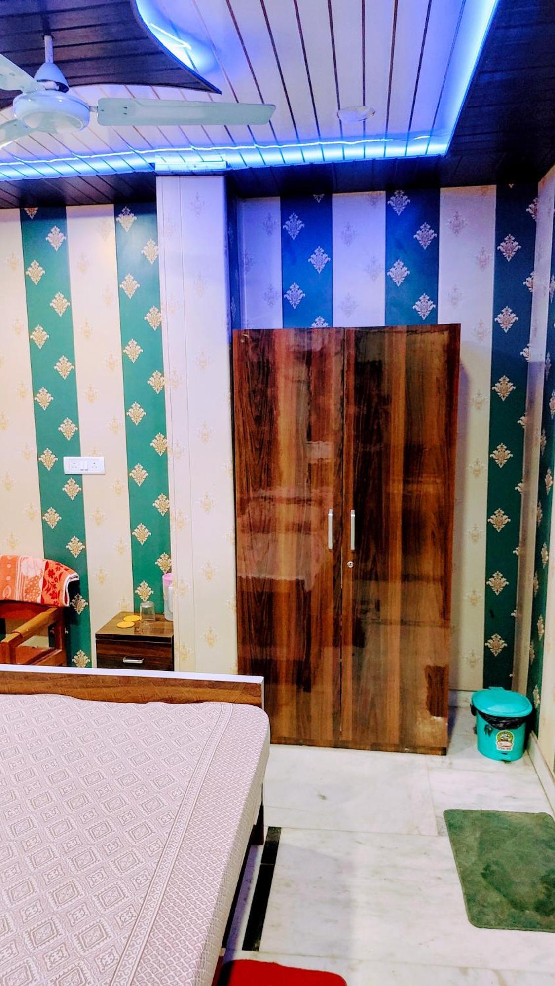 Hotel Raju Homestay Ayodhya 150 Meters From Shree Ram Janmbhoomi Temple 200 Meters From Ayodhya Dham Railway Station Ngoại thất bức ảnh