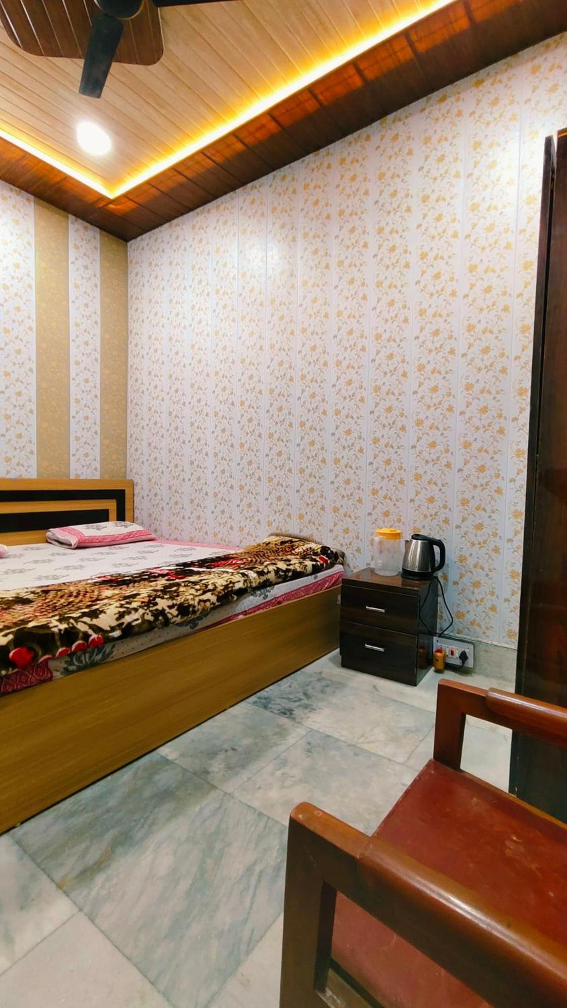 Hotel Raju Homestay Ayodhya 150 Meters From Shree Ram Janmbhoomi Temple 200 Meters From Ayodhya Dham Railway Station Ngoại thất bức ảnh